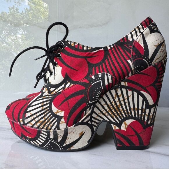 NWT Urban Outfitters Abstract Floral Motif Block Geo Heel | Women's 9 - Picture 11 of 15